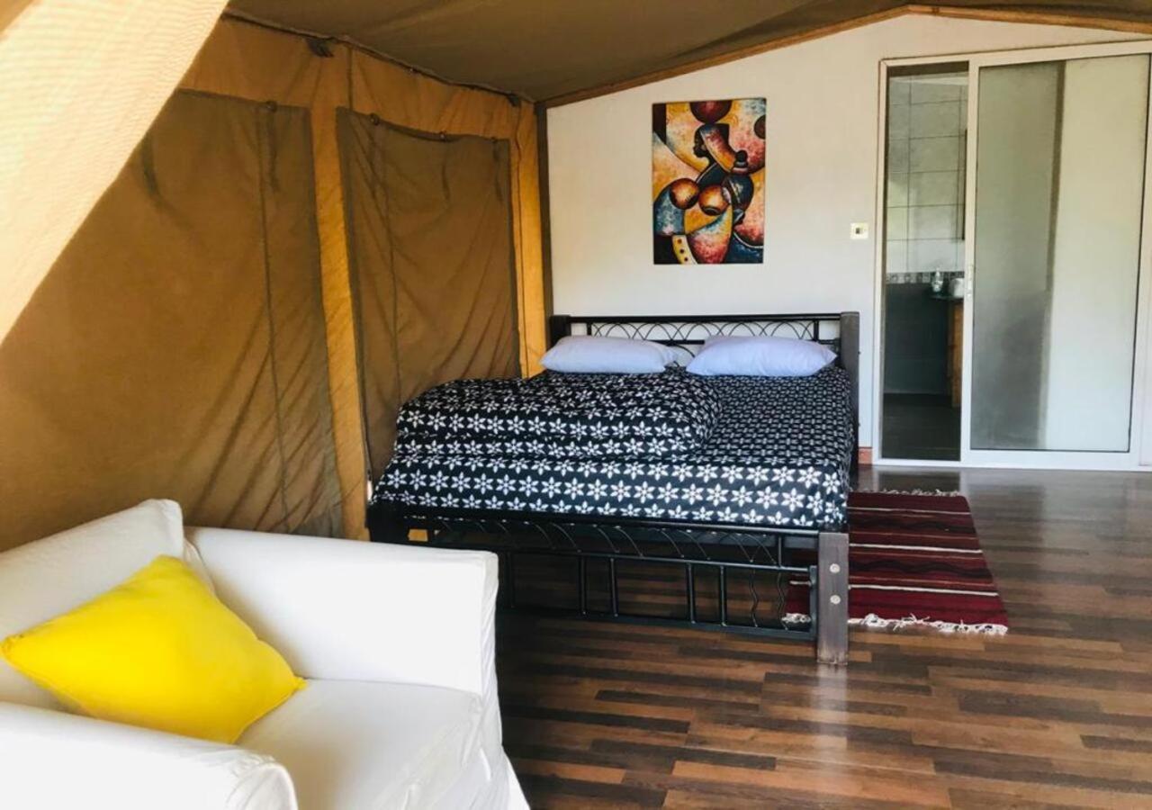 Oldonyo Orok Lodge Kajiado Bagian luar foto