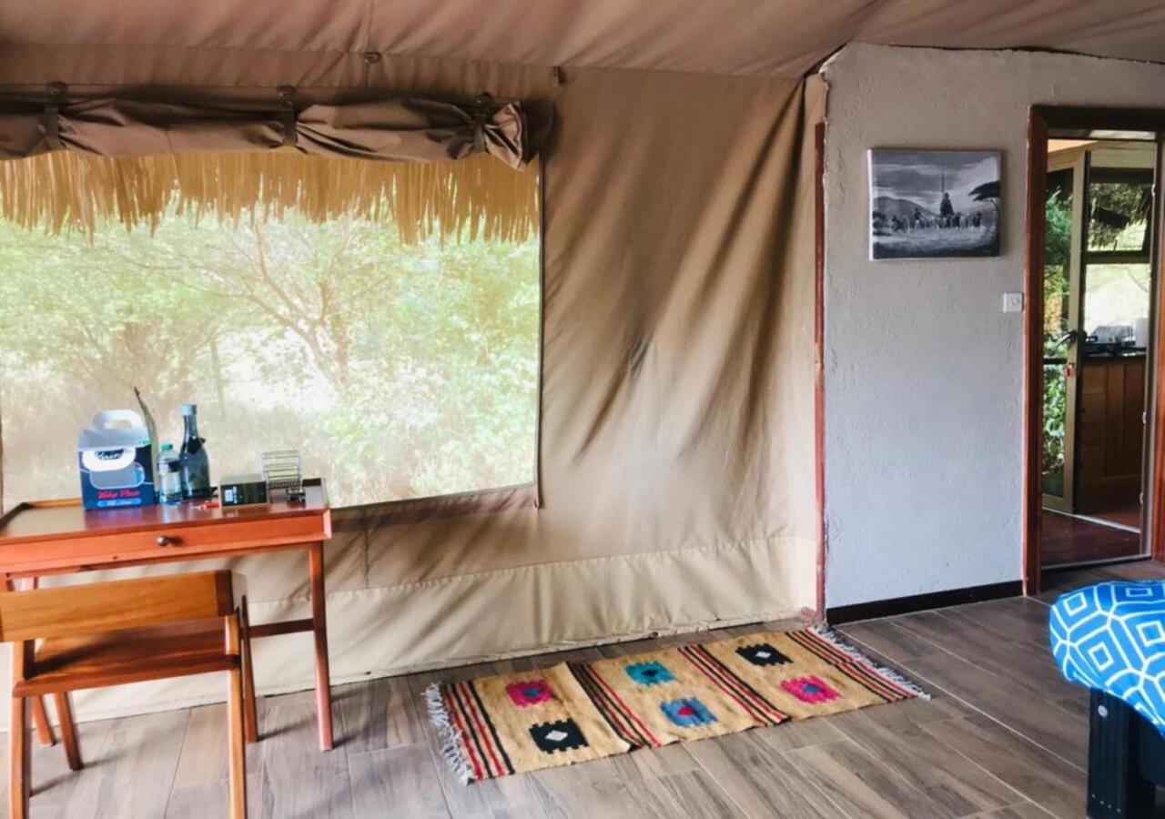 Oldonyo Orok Lodge Kajiado Bagian luar foto