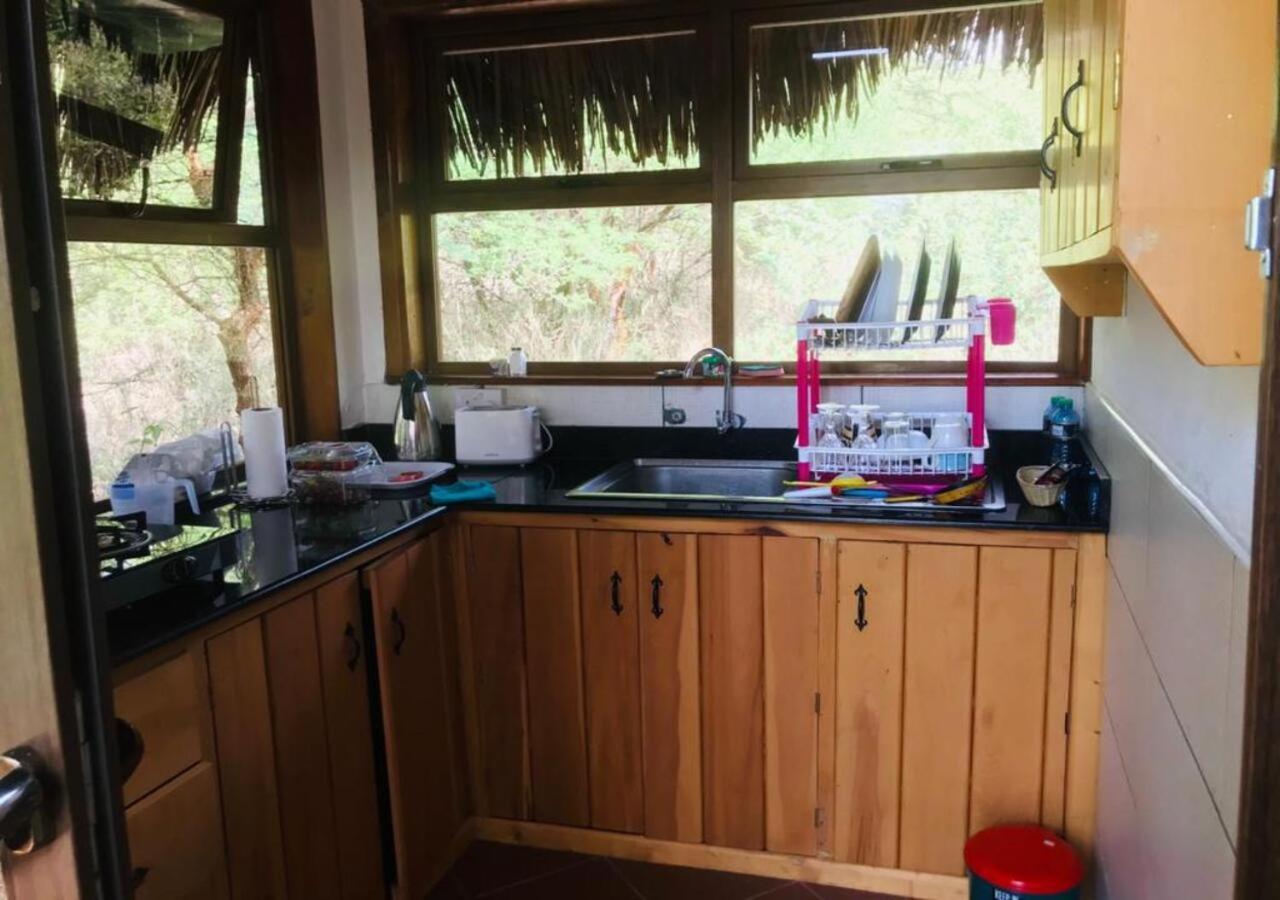 Oldonyo Orok Lodge Kajiado Bagian luar foto