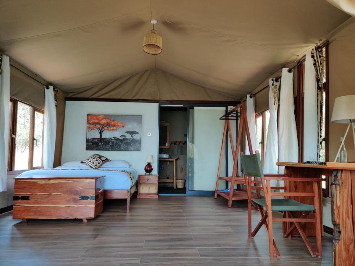 Oldonyo Orok Lodge Kajiado Bagian luar foto