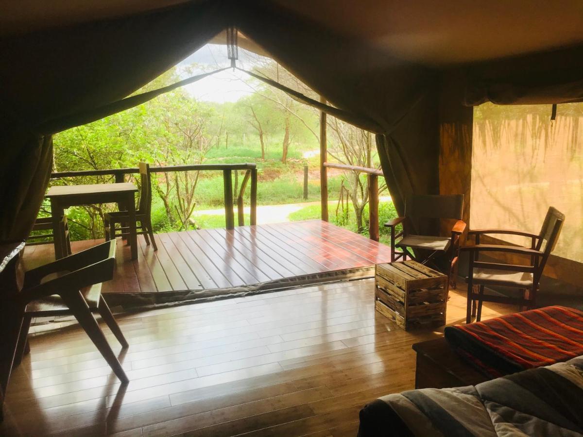 Oldonyo Orok Lodge Kajiado Bagian luar foto