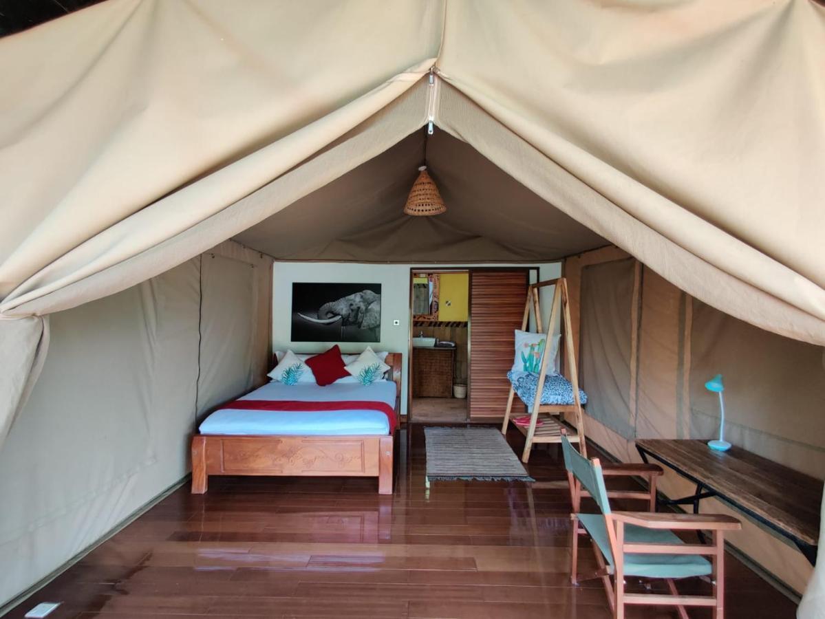 Oldonyo Orok Lodge Kajiado Bagian luar foto