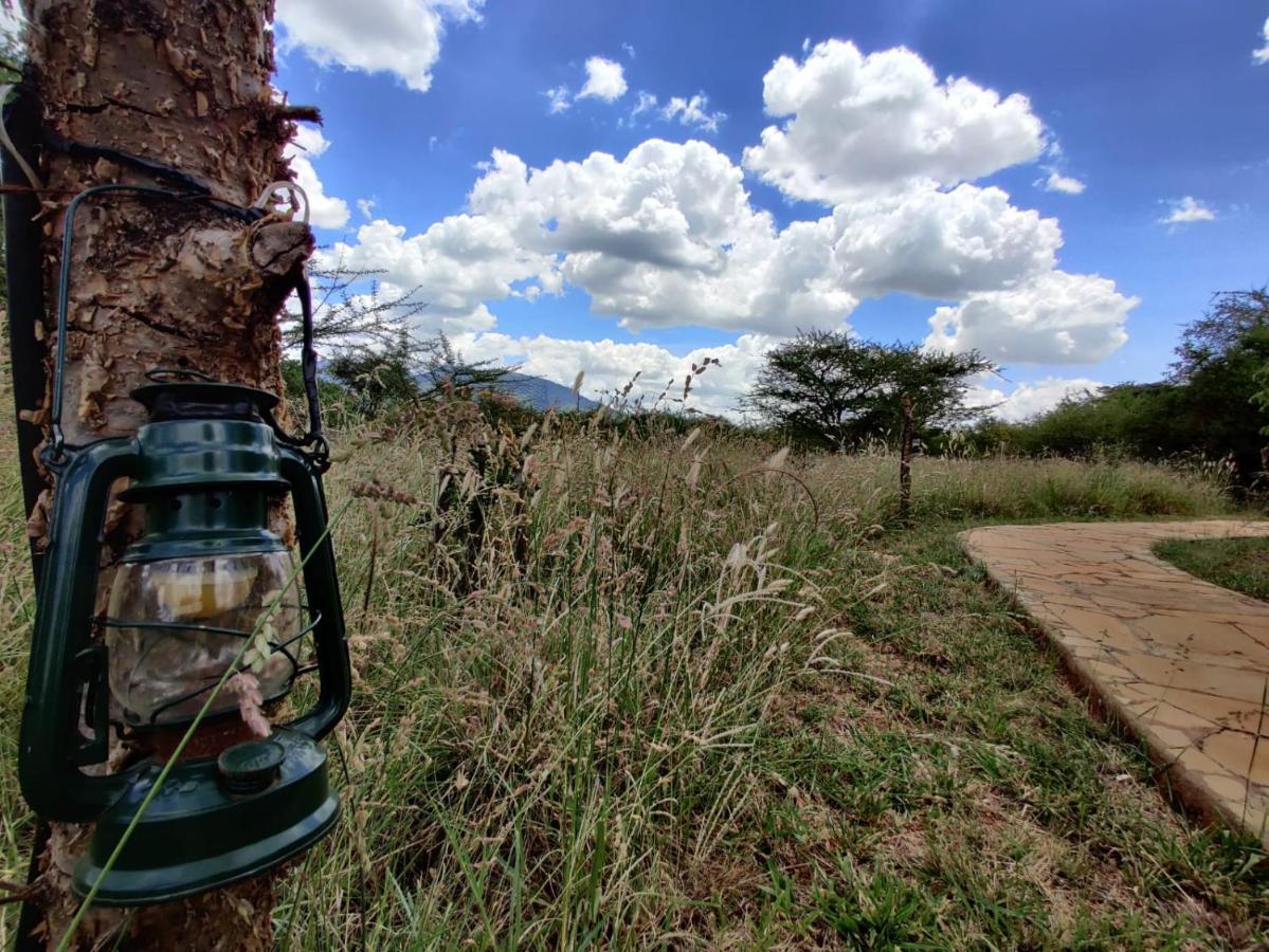 Oldonyo Orok Lodge Kajiado Bagian luar foto
