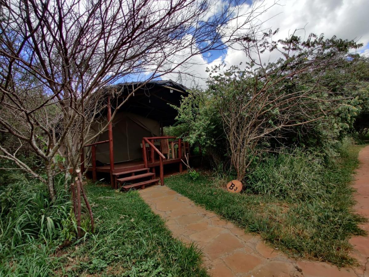 Oldonyo Orok Lodge Kajiado Bagian luar foto