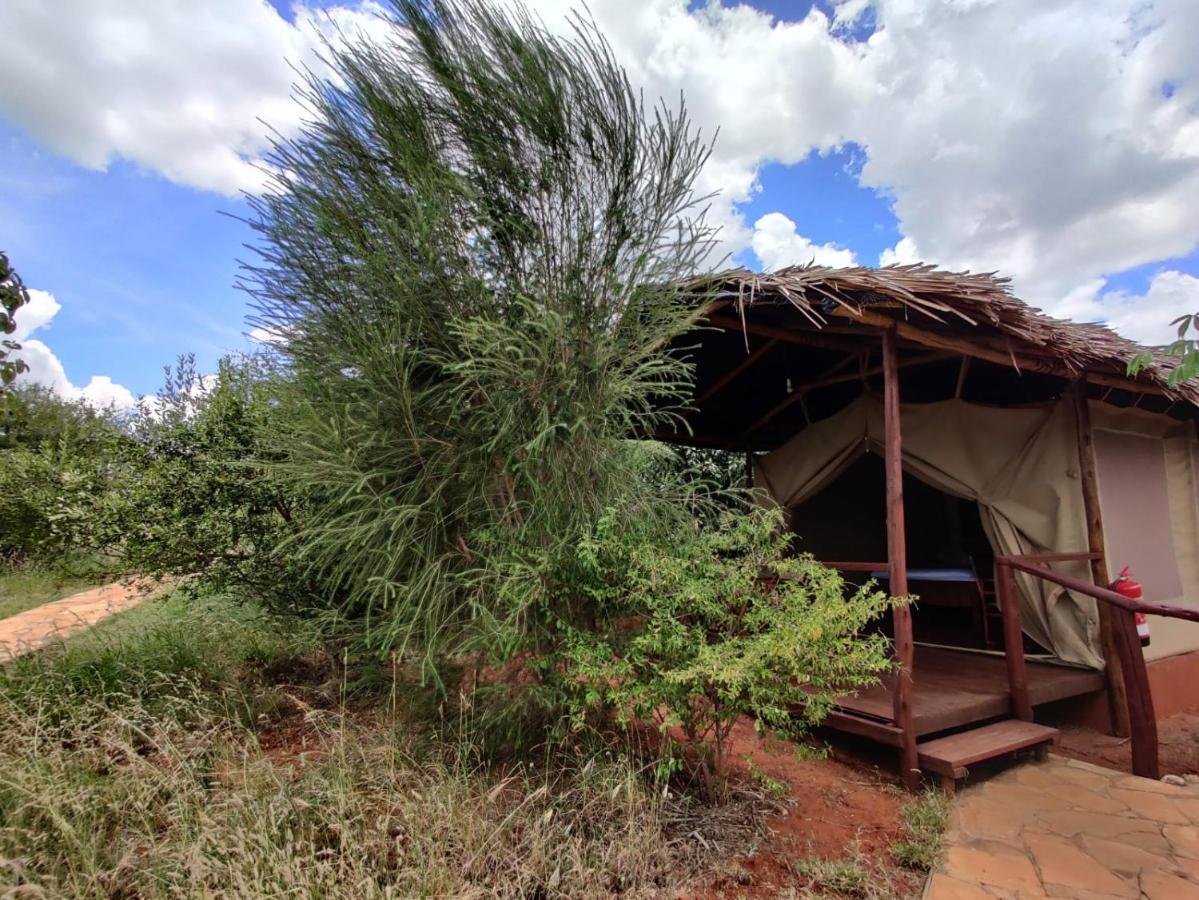 Oldonyo Orok Lodge Kajiado Bagian luar foto