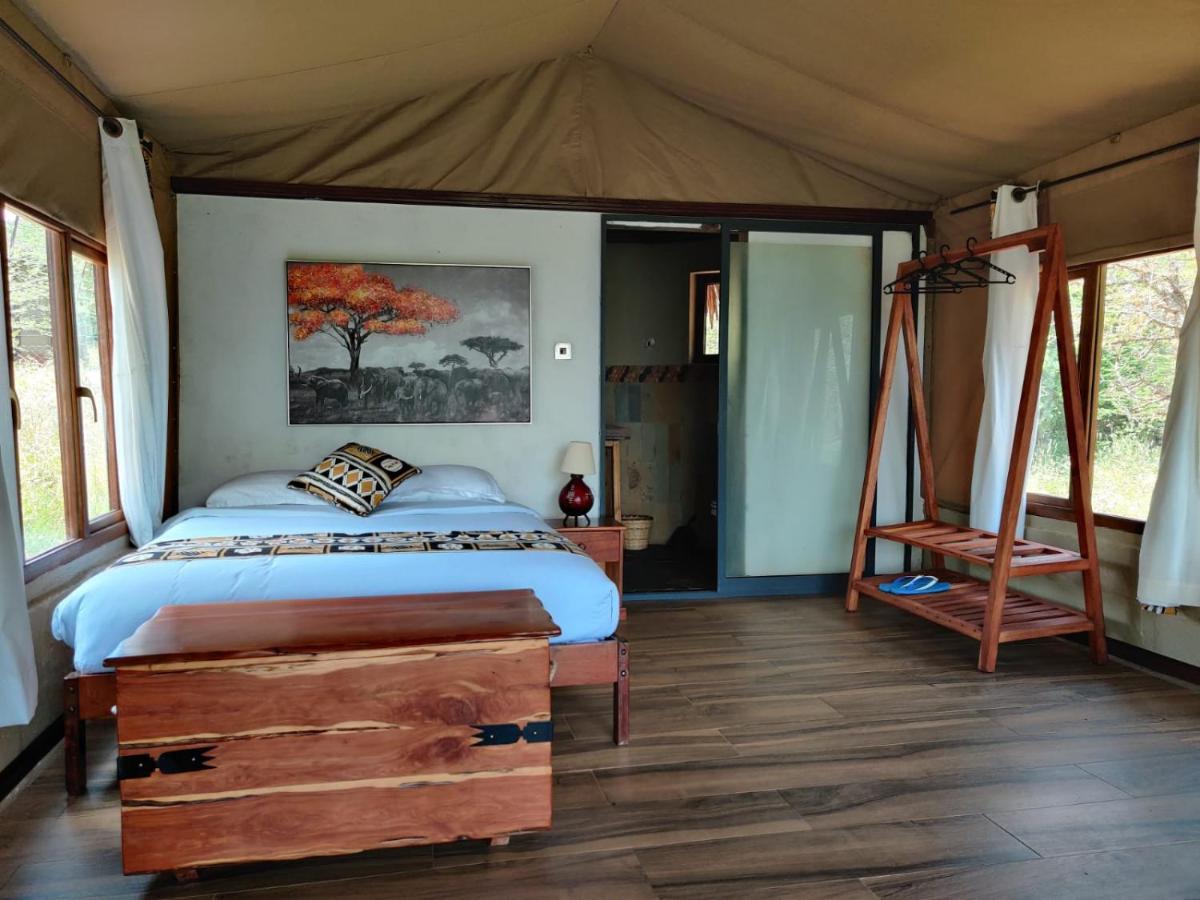 Oldonyo Orok Lodge Kajiado Bagian luar foto